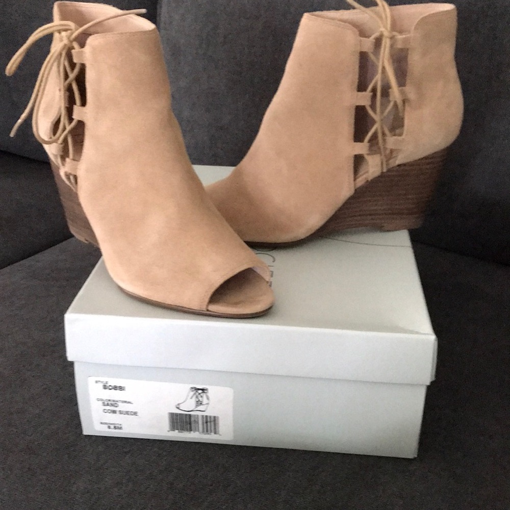 Stylish Summer BOBBI by Sole Society